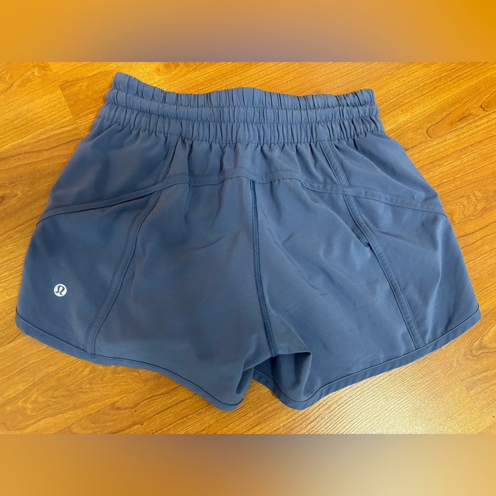 LULULEMON Tracker Short V (Lined) - Picture 2 of 8